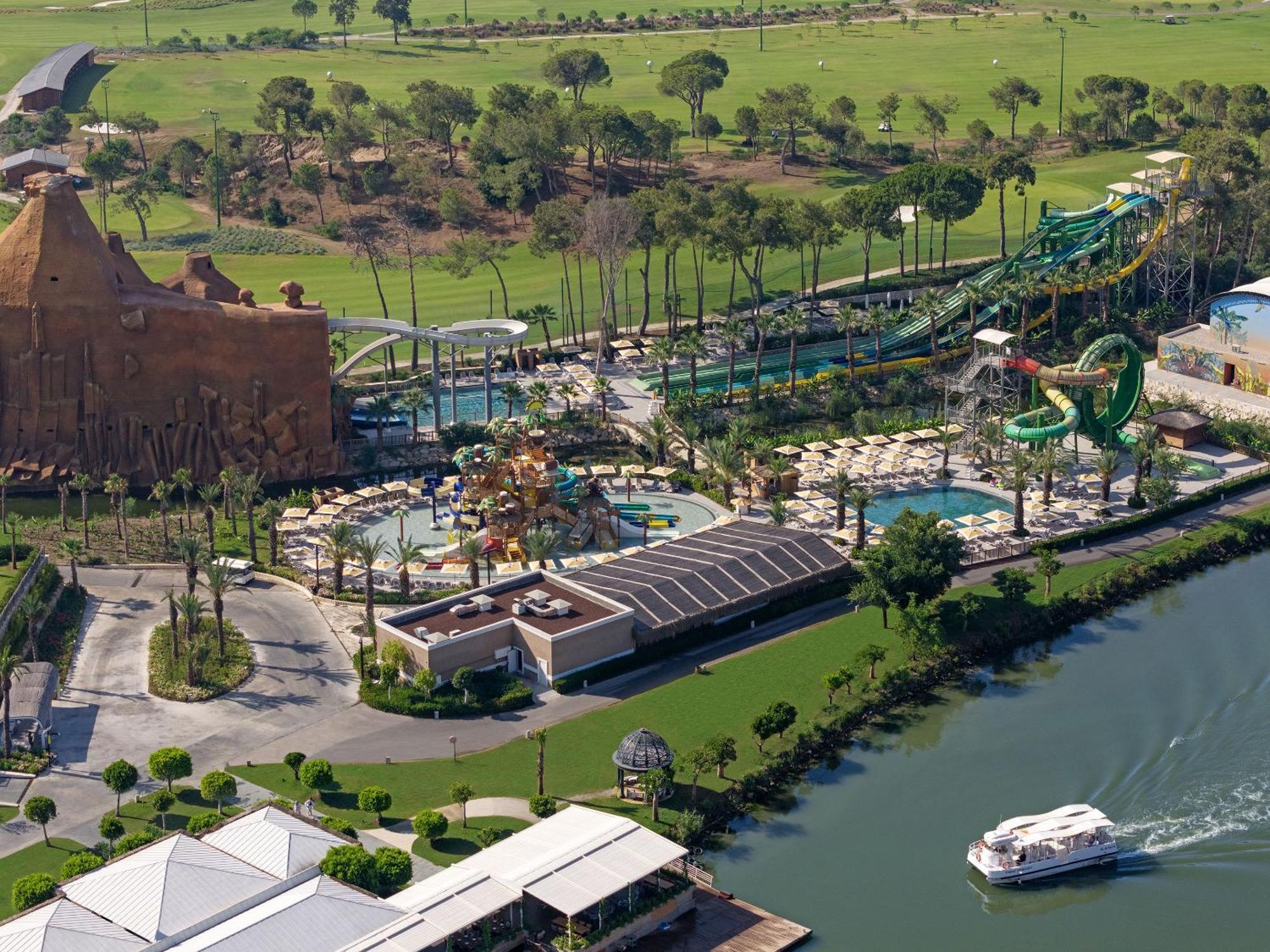 Resort Titanic Deluxe Golf Belek
